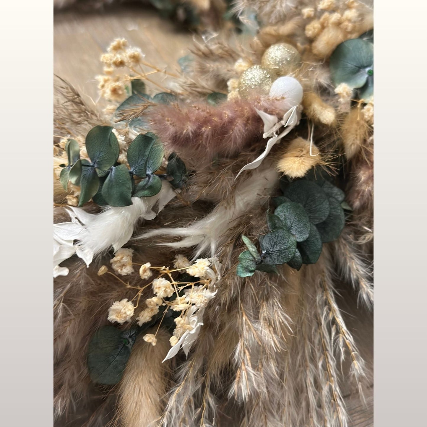 Adventskranz mt Trokenblumen und Gräsern - ein Traum in beige