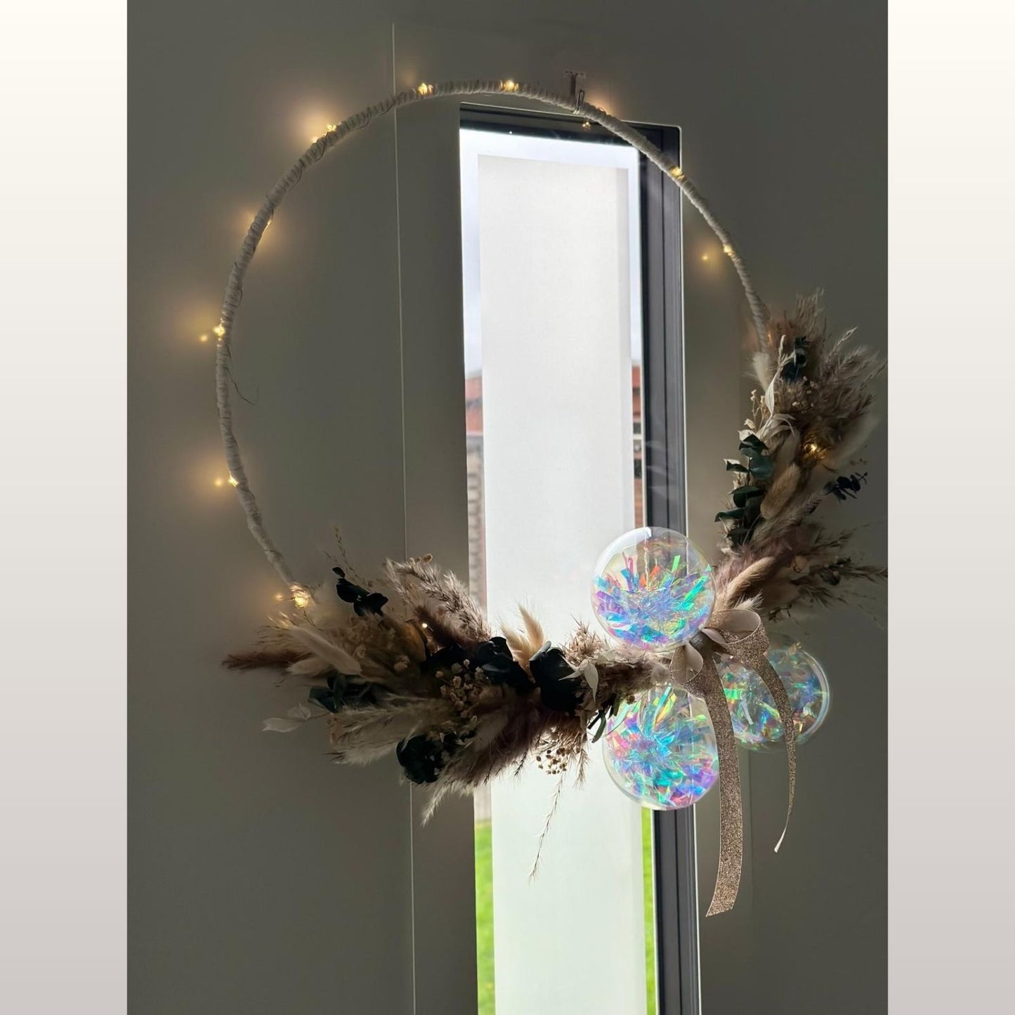 Wanddekoration. Ring mit Trockengräser 50 cm