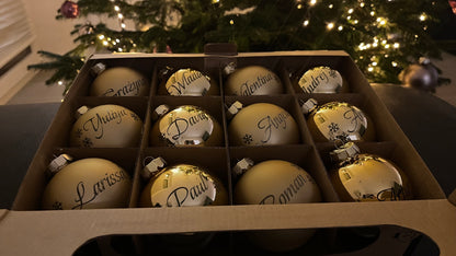 Personalisierte Weihnachtskugel