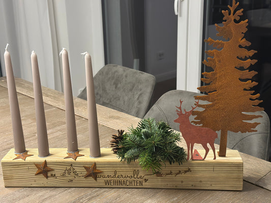 Kranz Balken mit großem Tannenbaum